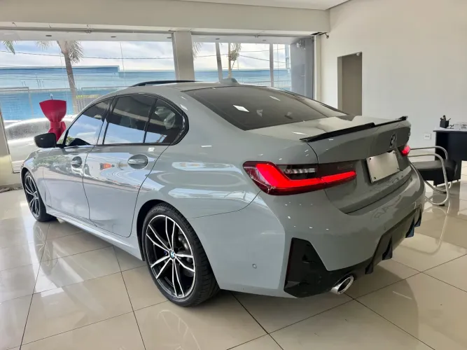 BMW 320I A 2.0 TB M Sport Activeflex 16V 4P 2024