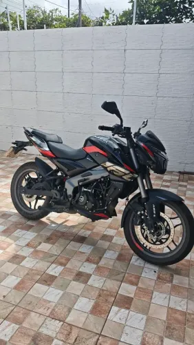 Bajaj Dominar 160 2026