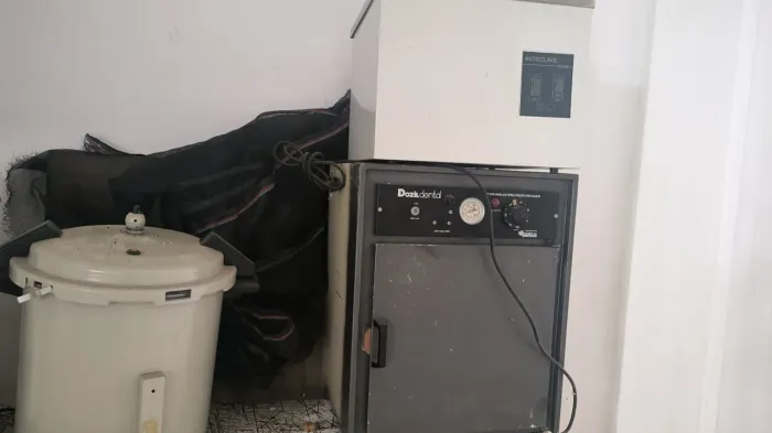 Vendo autoclave e estufa esterilização para dentistas