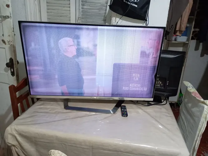 VENDA DE UM TV SMART LG DE 47 POL.