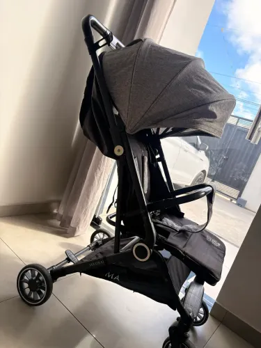 Carrinho De Bebê Passeio Vira Berço NIVI Maxi Baby - Cinza