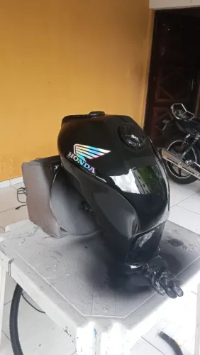 Pintura automotiva de motos, para-choque