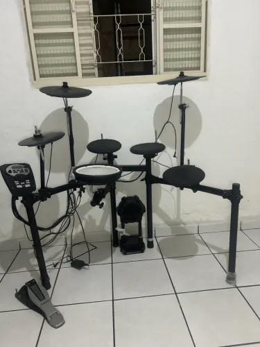 BATERIA ELETRÔNICA Td-11 ROLLAND