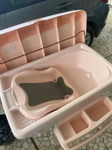 Banheira com trocador rosa Burigotto