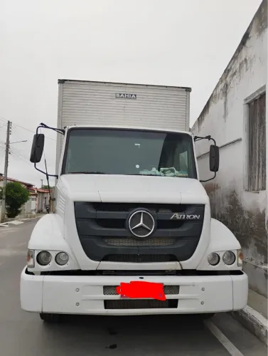 Caminhão Atron 2324