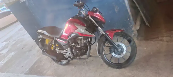 Moto CG 160 Titan 2026 único dono