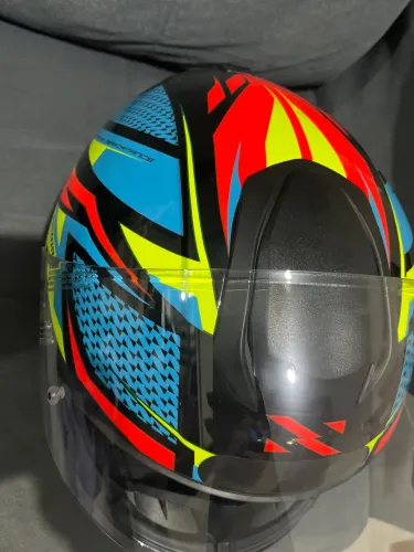 capacete norisk muito novo