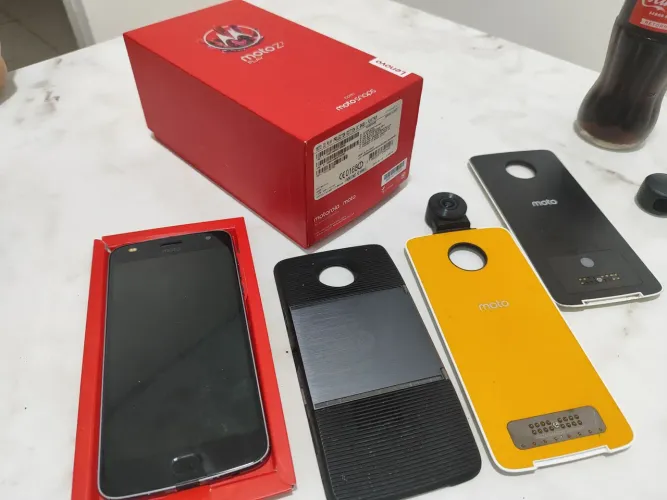 Moto Z2 Play - Edição exclusiva