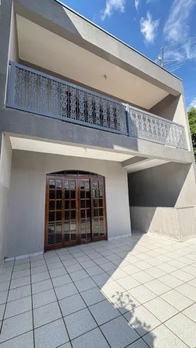 Casa à Venda - Vila Chica Luisa, São Paulo