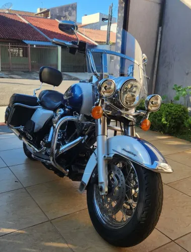 Harley-Davidson Road King Classic 2015 - Impecável / Baixa KM