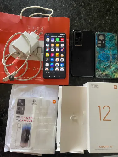 Xaomi 12 T, bem conservado acompanha tudo q está na foto