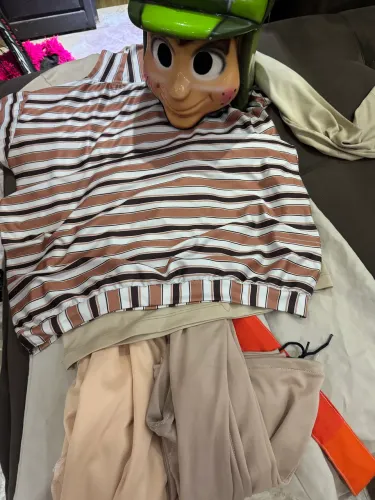 Fantasia Do Chaves Adulto Completa Com Máscara E Roupa Listr (Usado)