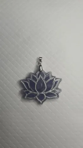 Pingente flor de lotus