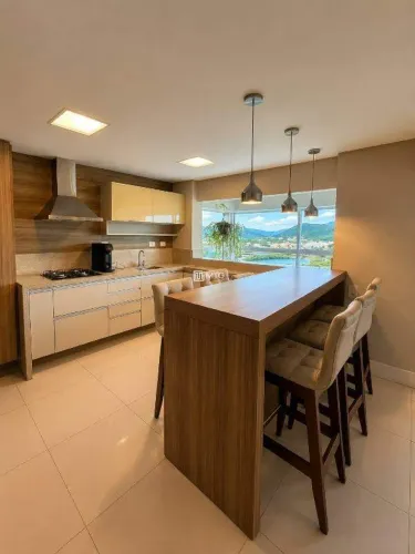 Apartamento para aluguel, 3 quartos, 3 suítes, 2 vagas, Centro - Balneário Camboriú/SC