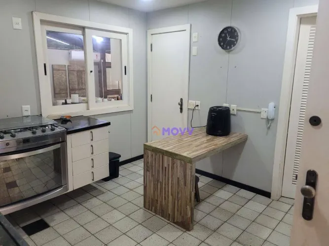 Casa com 3 dormitórios para alugar, 257 m² por R$ 12.548,85/mês - Itacoatiara - Niterói/RJ