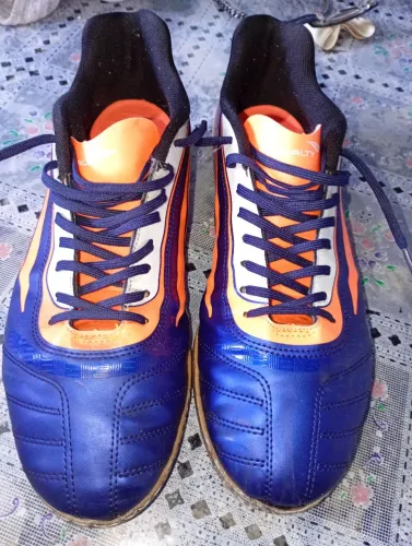 Chuteira futsal 