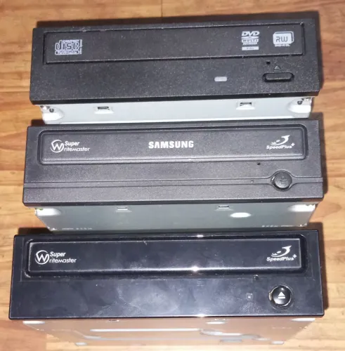 Vendo 2 Leitores de Dvd Para Computador Usados 