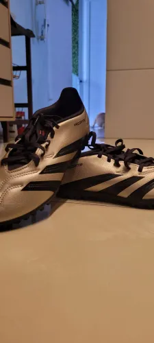 Chuteira Society adidas predator nova nunca usada