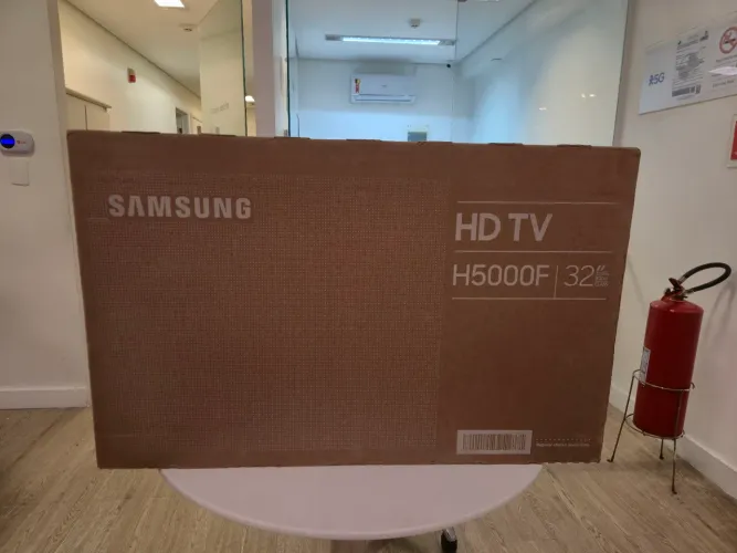 SMART TV SAMSUNG 32" HD TV H5000F