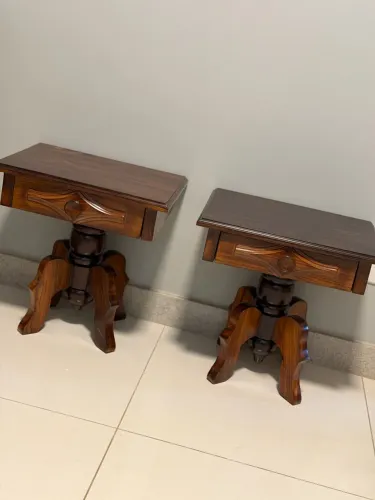 Criados madeira para lateral cama design antigos 