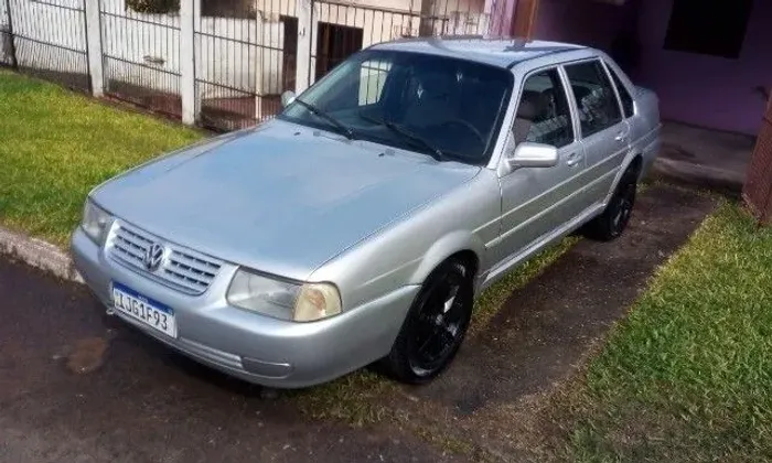 Volkswagen Santana 1.8 MI (álcool) 2000
