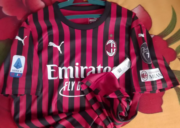 Camisa Milan Usada no Derby de Milão