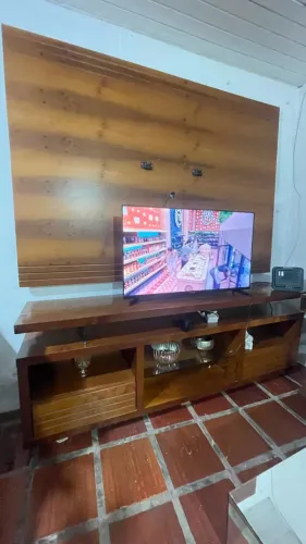 Rack + Painel em madeira