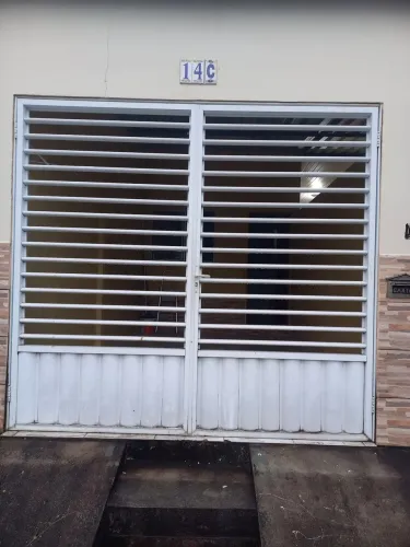 Alugo  um lindo apto para solteiros ou casal sem filho ou sem pet no conjunto belvedere.