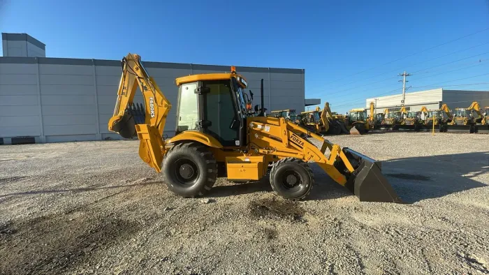 Retroescavadeira forza 310 ks zerada