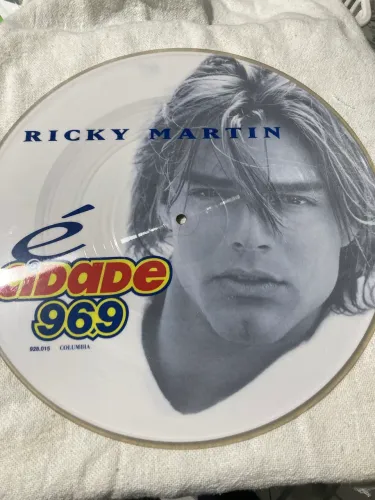 Lp disco de vinil ricky martin é cidade raro