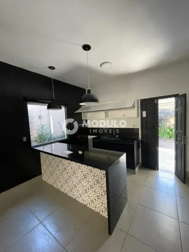 Casa residencial disponível para locação no bairro Tabajaras