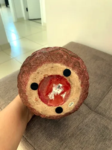 Vaso de cerâmica terracota texturizado