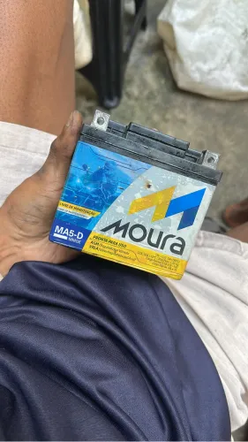 Bateria Moura nova