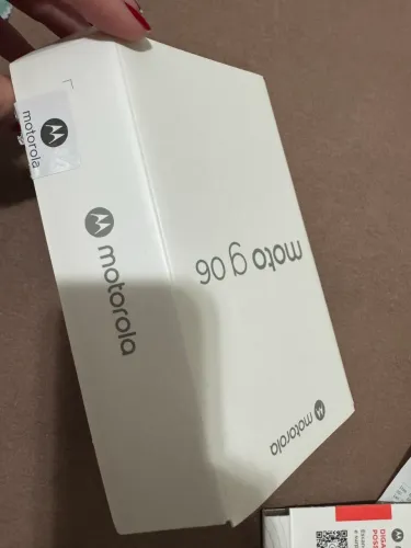 Vendo moto G06 novo na caixa