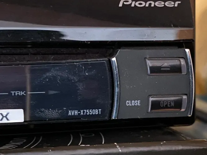 DVD RETRÁTIL PIONEER