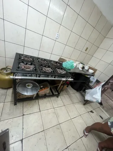 Vendo restaurante completo