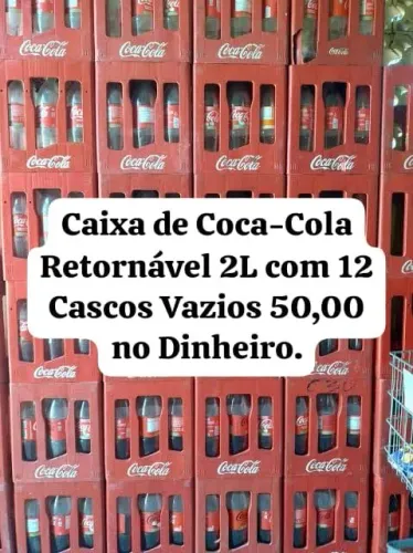Caixa de Coca-Cola Retornável 2L com 12 cascos vazios.