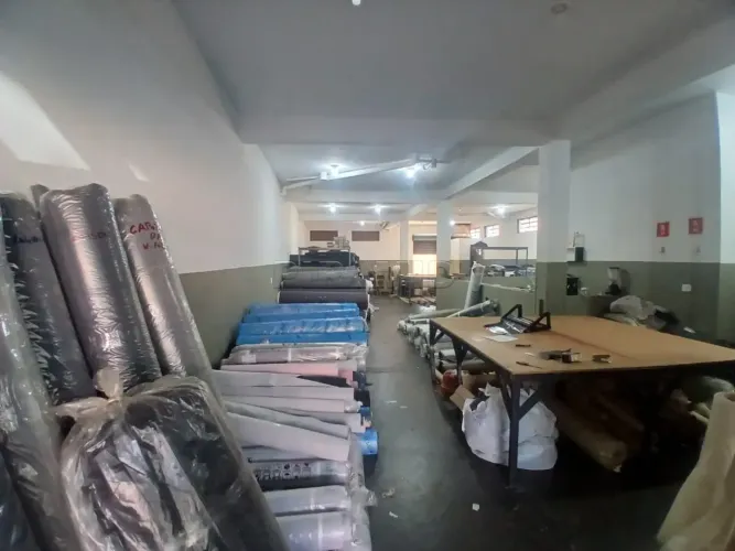 Salão comercial com 389,40m², bairro Campos Elíseos, Zona Leste em Ribeirão Preto/SP.