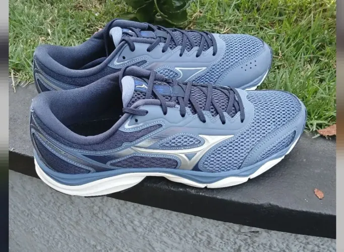 Tênis mizuno tamanho (42) Original zap: * 