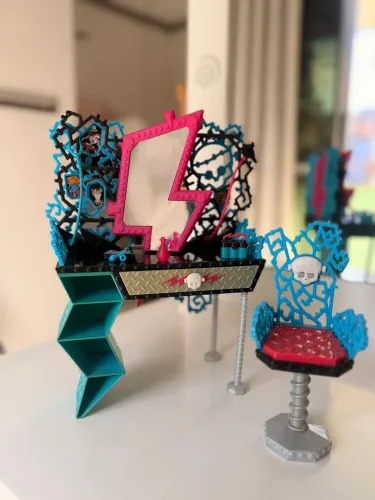 Penteadeira Vanity Frankie Stein Monster High 