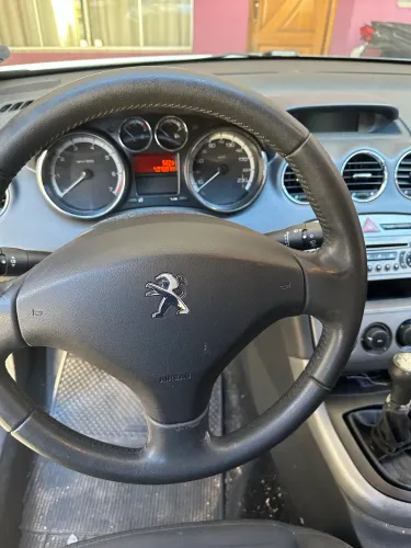 Peugeot 308 Active 1.6 Flex 16V 5P Mec. 2013