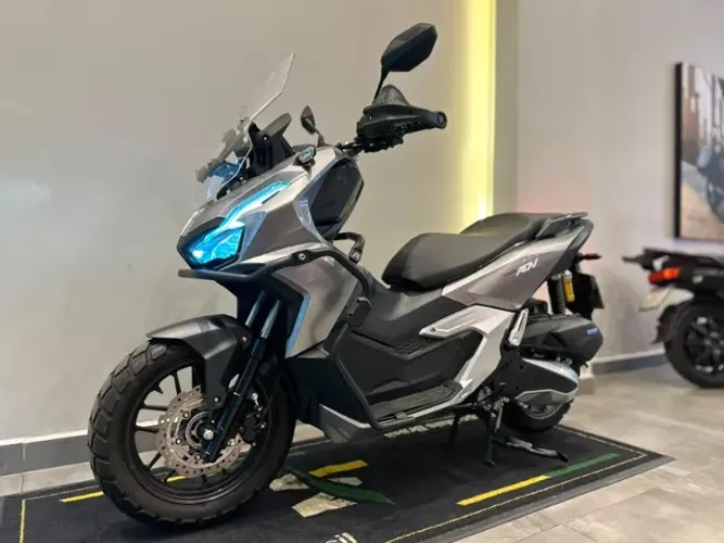 HONDA ADV 160 - FINANCIA EM 48X S/ ENTRADA - FABY