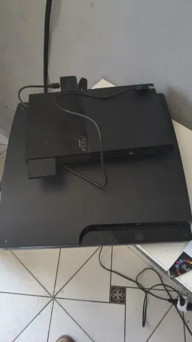 Vendo play 3 desbloqueado com hen e play 2 funcionando perfeitamente Cabos completo contro
