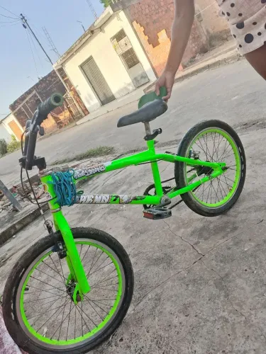 Vende-se Essa Bicicleta