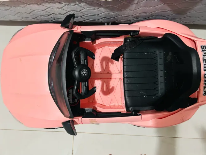 Carro elétrico infantil