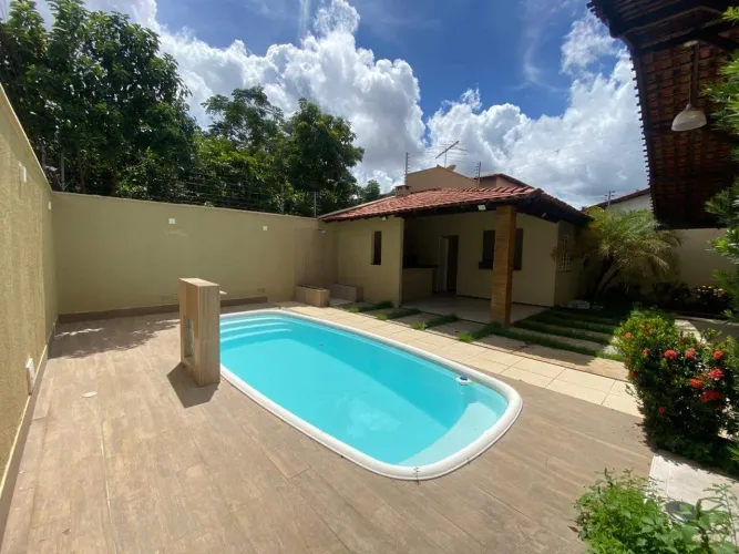 Casa Residencial à Venda no Bairro Satélite