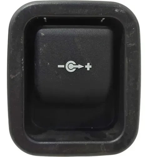 Moldura Tomada 12v Bmw X1 2.0 2010 2011 A 2013