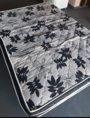Cama casal Box