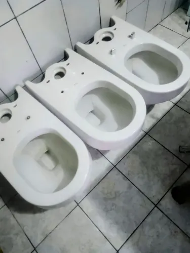 Vaso sanitário Deca quadrado