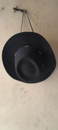 Chapéu prada original Feminino. Muito novo
